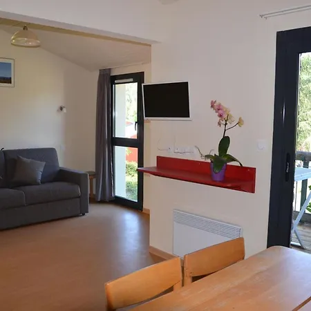 キャンプ場 Charmante Maison Avec Terrasse - 5 Pers. A - Api-1-52-1726 *