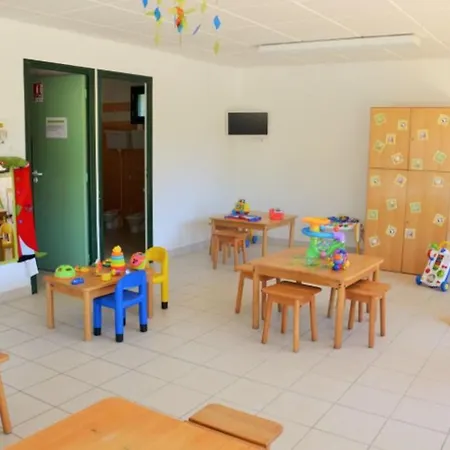 Charmante Maison Avec Terrasse - 5 Pers. A - Api-1-52-1726 Camping